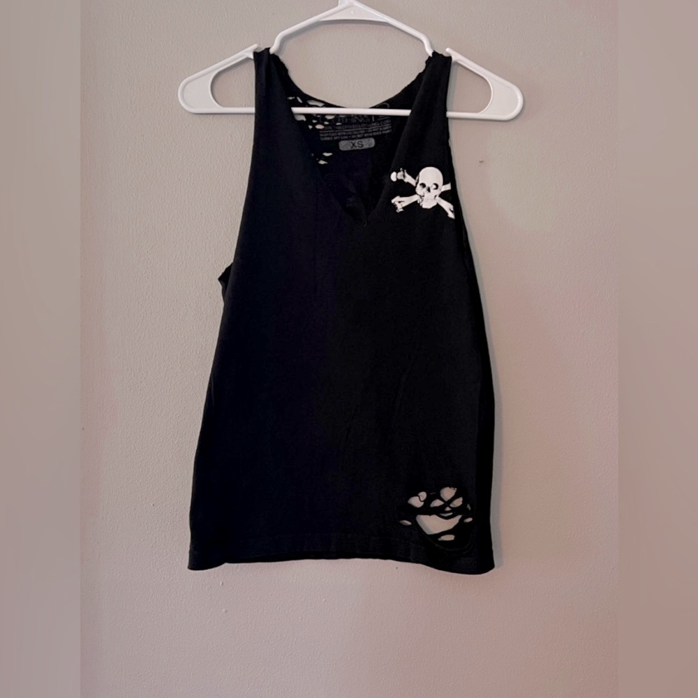 THE DRIVE CLOTHING black tank with skull size xs